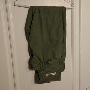 Gap straight fit green jeans